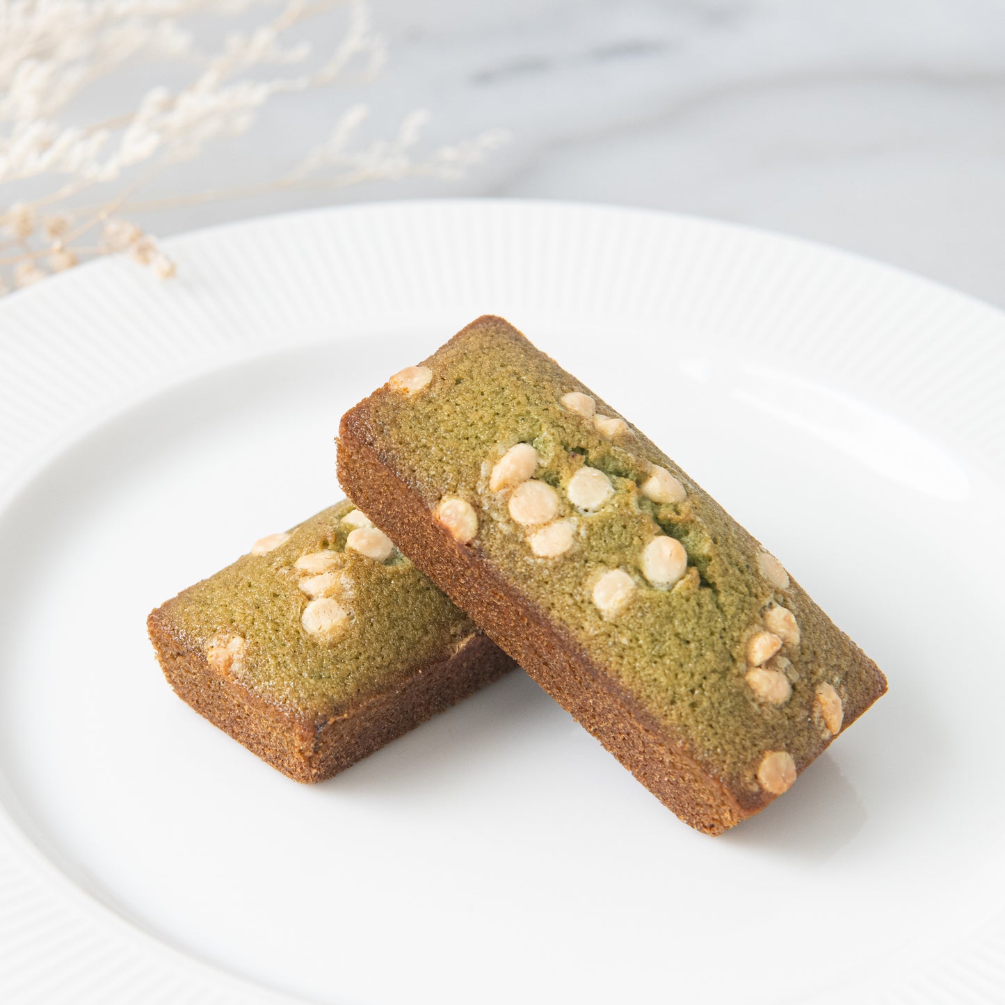 5PCS Golden Treat Financier | Almond Cake in Gift Box | Special Price Rp78.000